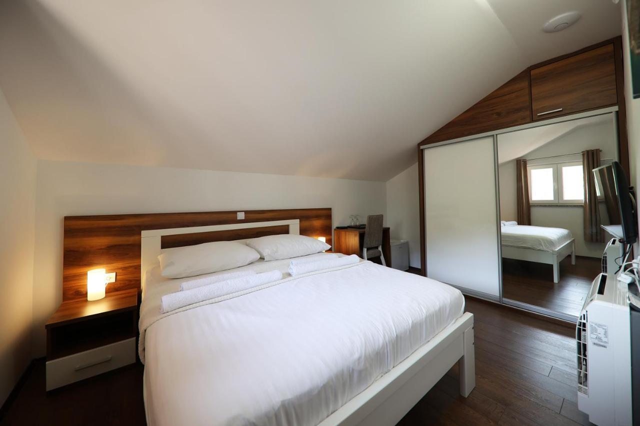Hotel Murter Kültér fotó