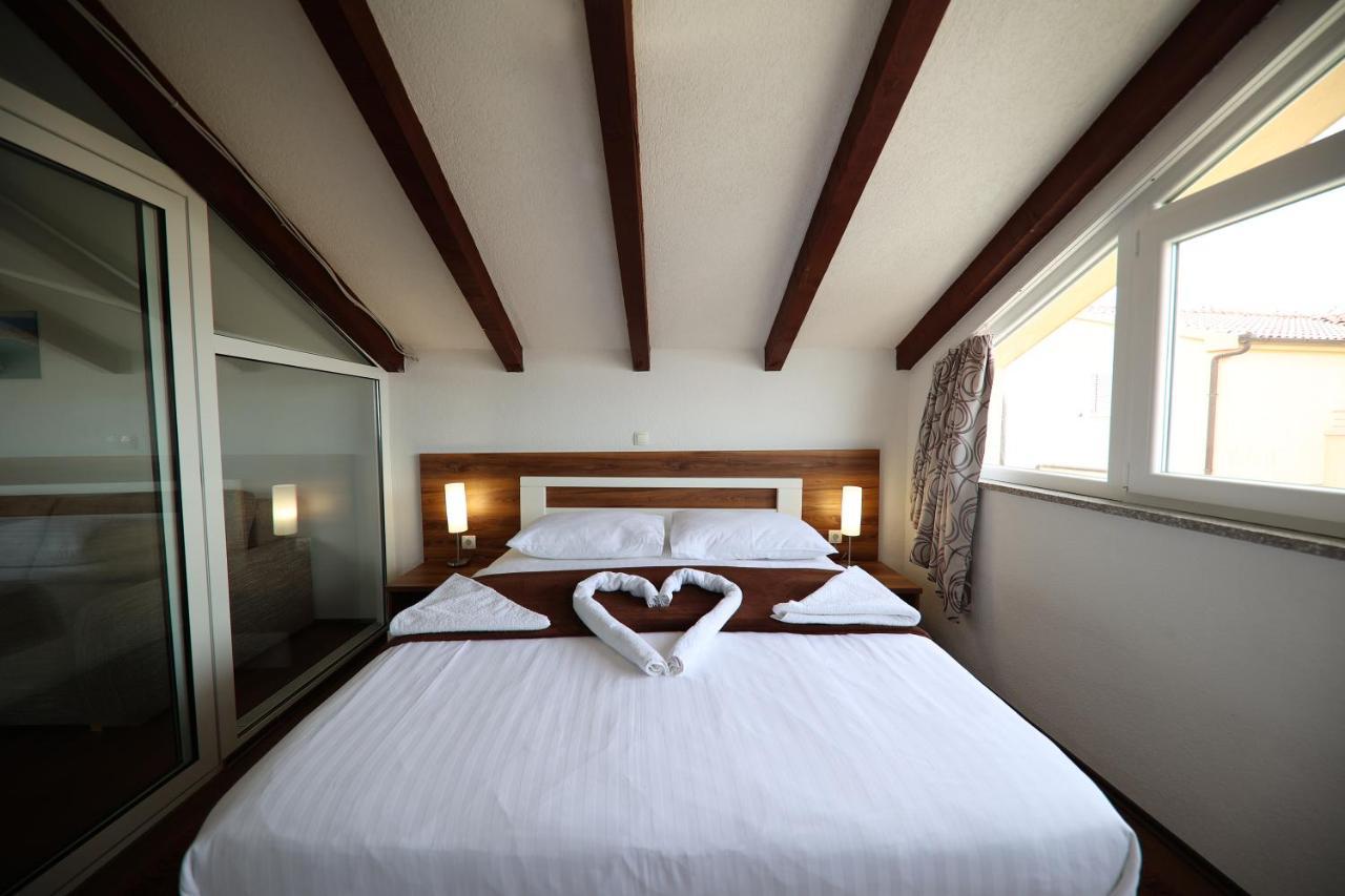 Hotel Murter Kültér fotó